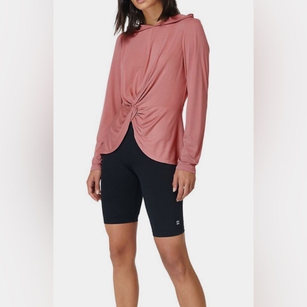Sweaty betty tori twist hooded long sleeve pink
